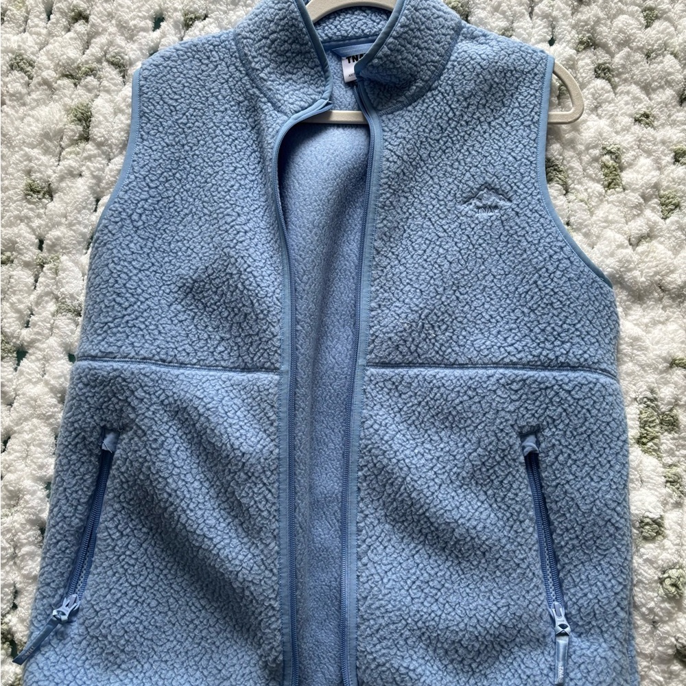 Aritzia TNA Light Blue Fleece Vest